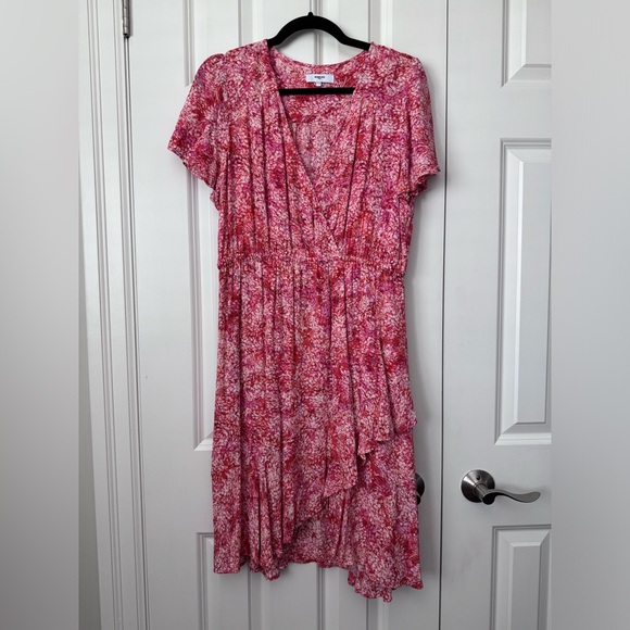 SUNCOO Dresses & Skirts - Coral floral midi dress